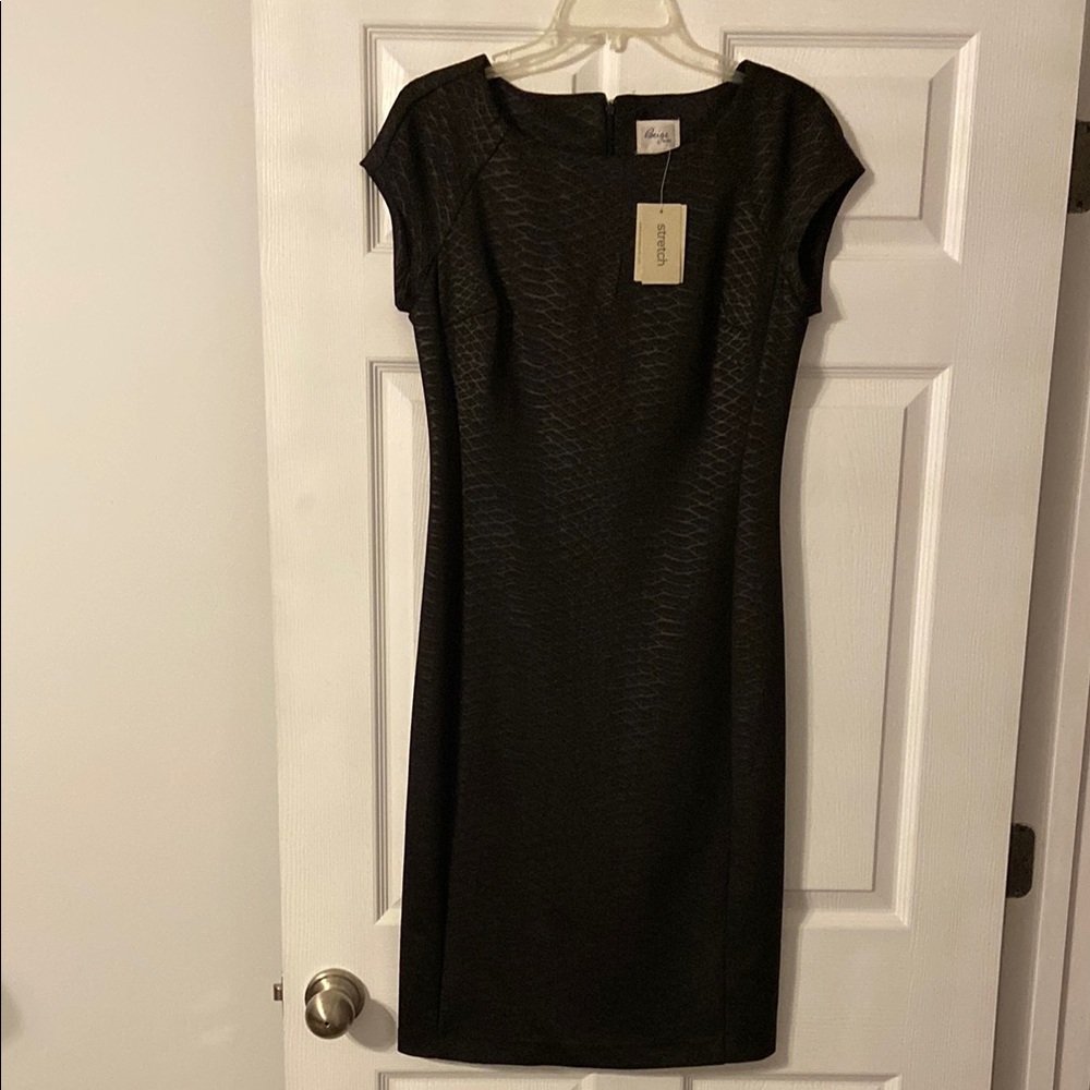 Beige Black Dress Sheath Midi Dress size 4 length 40” bust 30” brand new